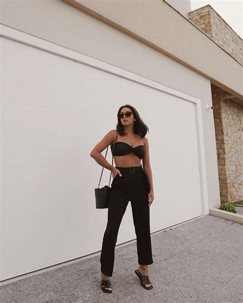 Monique Callijurio On Instagram “all Black ️ Top Maravilhoso