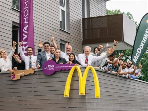 Leistbare Wohnungen für 22 McDonalds Mitarbeiter VOL AT