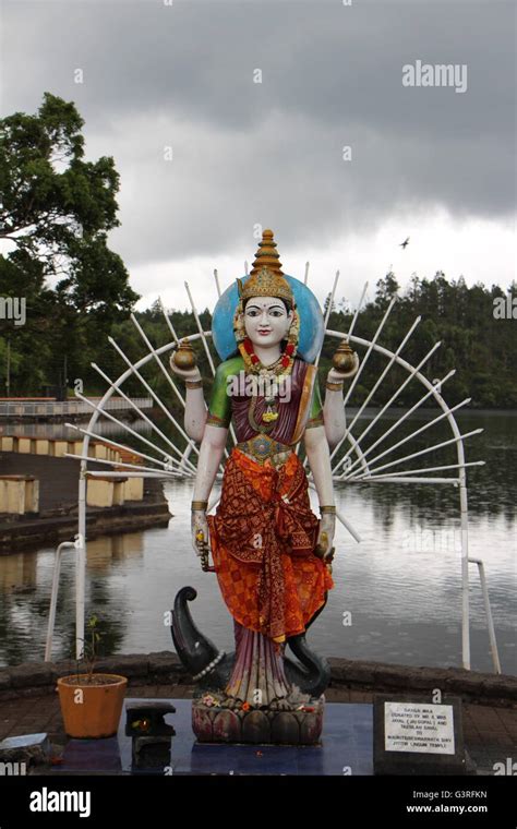 Mauritius Grand Bassin Ganga Talao Statue Von Shiva Am Heiligen See