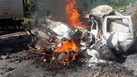 Carro Pega Fogo E Motorista Morre Carbonizado Em Violenta Colisão No