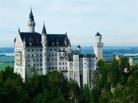 Playing the Tourist in Stuttgart — Travel Hungry