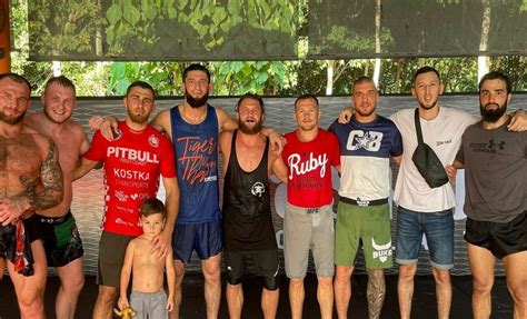 UFC News Khamzat Chimaev Poses With Petr Yan And Rafael Fiziev At