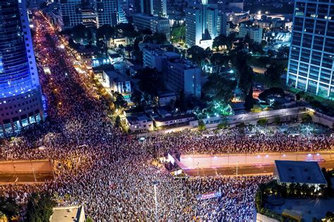 Milhares Protestam Nas Ruas De Israel Contra Reforma Judicial Sic