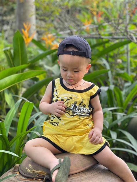 Cuối tuần của các hot mom Ngọc Mon khoe body nuột nà