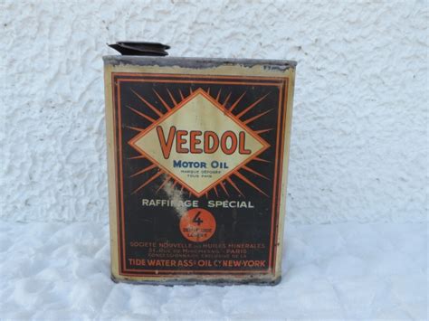 Bidons D Huiles Bidon Veedol R F Bidh Roule Et Vintage