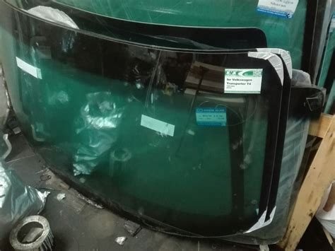 замена лобового стекла — Volkswagen Transporter T4, 1,9 л, 1998 года ...