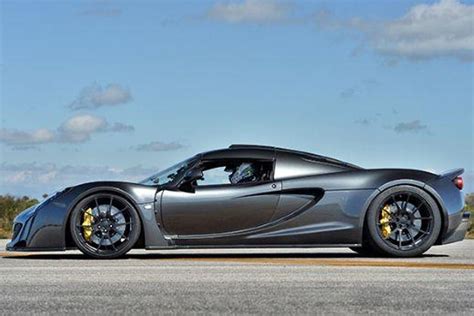 Hennessey Venom GT Sets Top Speed Record