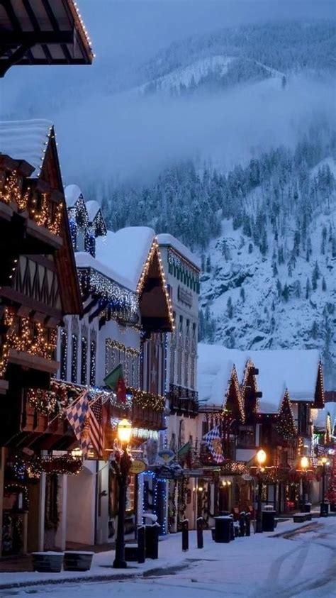 Christmas in Leavenworth 🎄 | Christmas scenery, Scenery, Christmas scenes