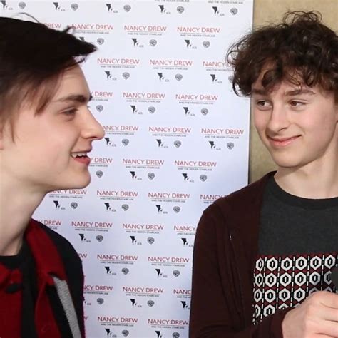 Jaeden Martell X Wyatt Oleff It Movie 2017 Cast Celebridades Adolescentes Trenzas Para Pelo