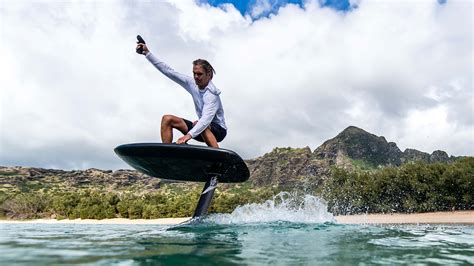 Lift Foils eFoil Hydrofoil Board Lets You Carve Water Even Without Waves