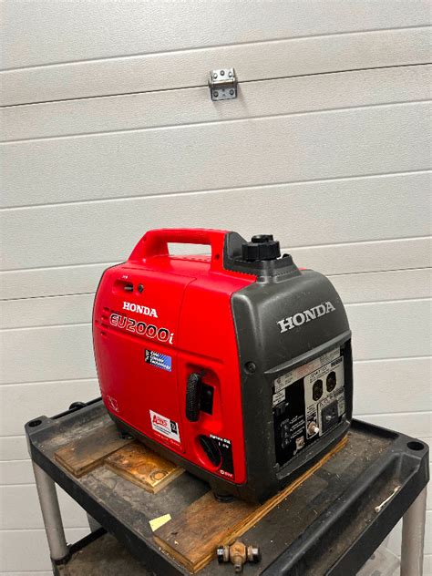 New Style Honda Eu2200i Inverter Generator Replaces The Eu2000i Power Tools Calgary Kijiji