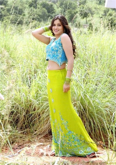 Sexy Actress Navneeth Kaur Navel Pictures Hot Pictures Wet Pictures
