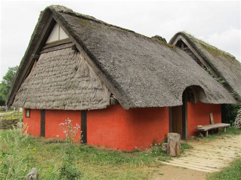 Viking Thatched Roof Building Replica Viking Building At T Flickr