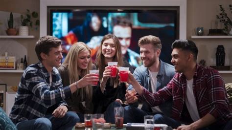 how to play die drinking game