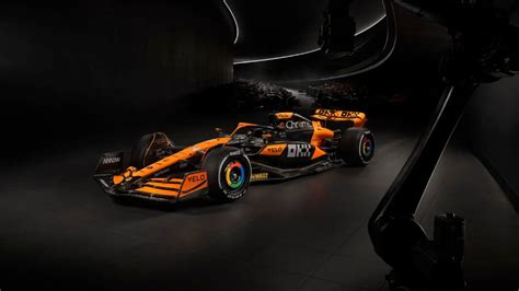 McLaren presenta su nueva librea para el 2024 con el icónico color