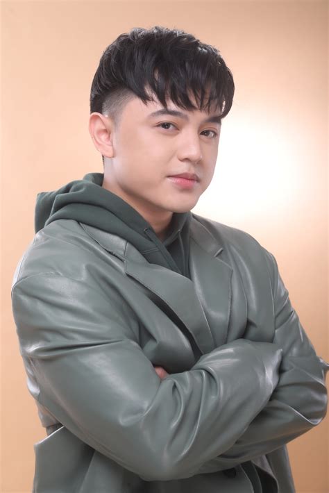 Commuters complain about loud train B stops during late night hours 5