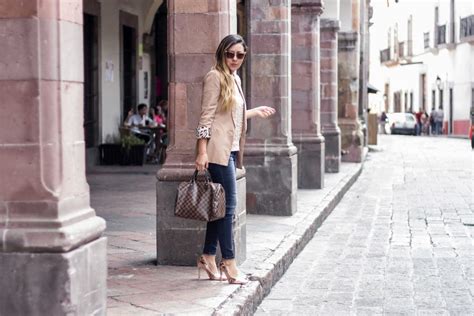 EL NUDE TENDENCIA