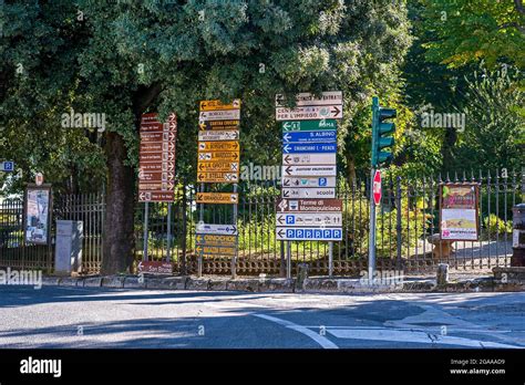 Road Sign Clutter Stock Photo Alamy