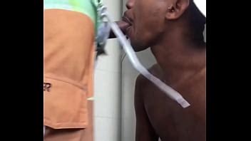 THEEDJHONY PAGANDO UM BOQUETE E F1 XVIDEOS