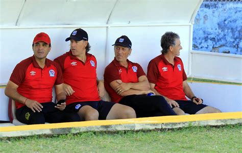 Pedro Troglio Logra Su Triunfo Como Entrenador Del Olimpia