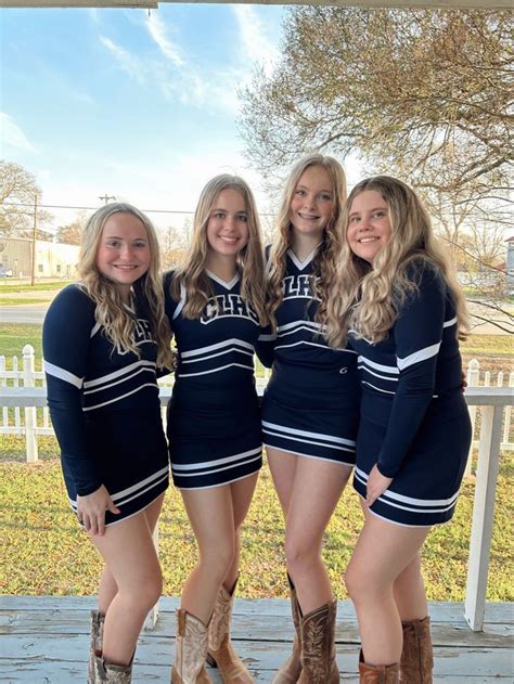 Pin By Paul Byers On Quick Saves In Hot Cheerleaders Cheer Photography Poses