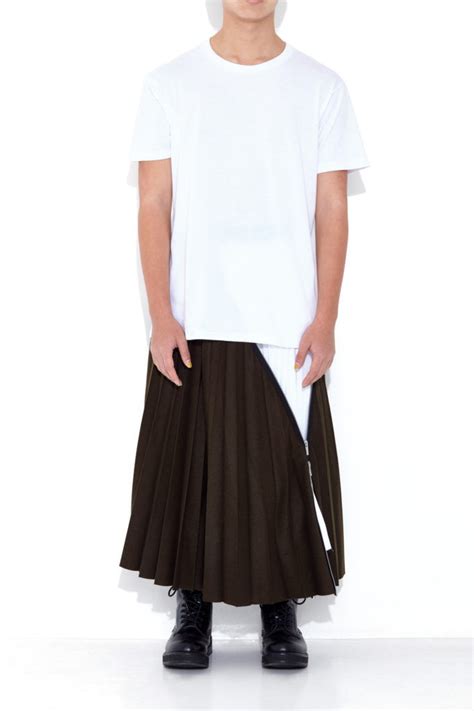 Styling Skirts A Very Versatile Piece For Men Heres What We Think