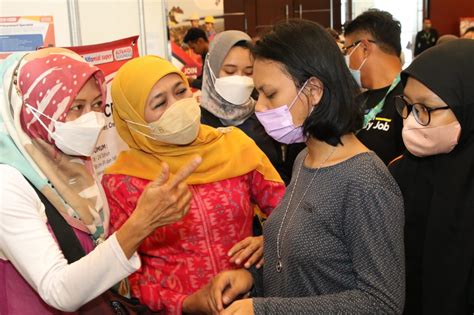 Peringati Hari Disabilitas Internasional Gubernur Khofifah Tegaskan