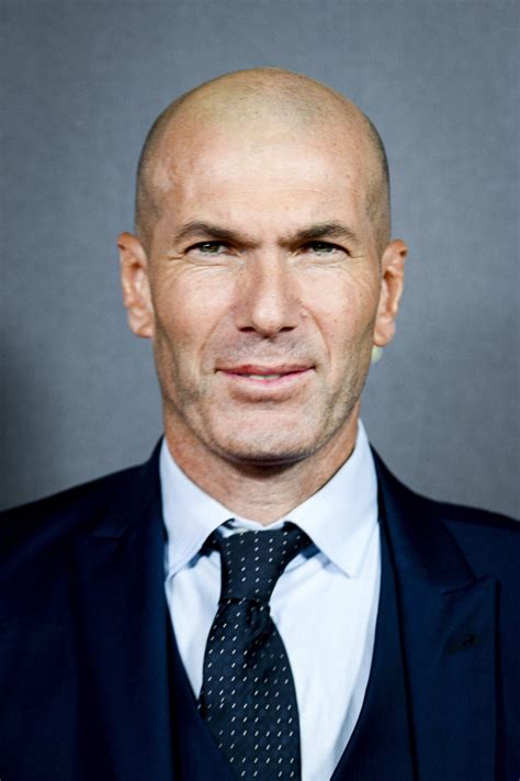 Photo La Femme De Zinedine Zidane Affiche Une Plastique Parfaite Pour