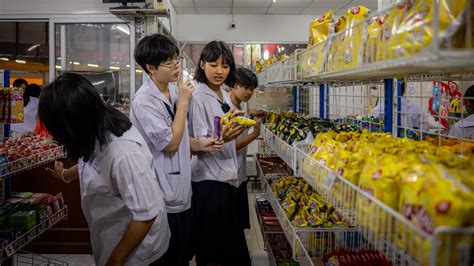 Why Many Students in Thailand Can’t Let Their Hair Down - The New York