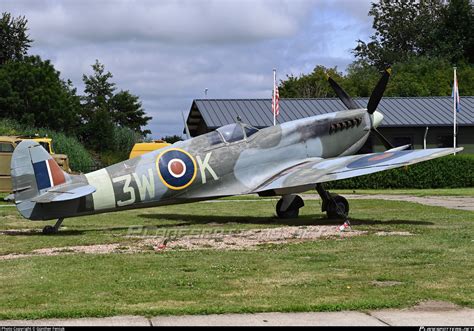 3W K UK Air Force Supermarine Spitfire Replica Photo by Günther