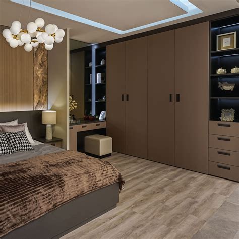 Master Bedroom & Walk in Closet - IDEMU