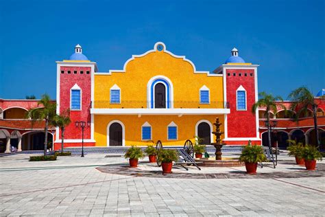 Mexican hacienda | Mexican hacienda, Hacienda, Colorful mexican house