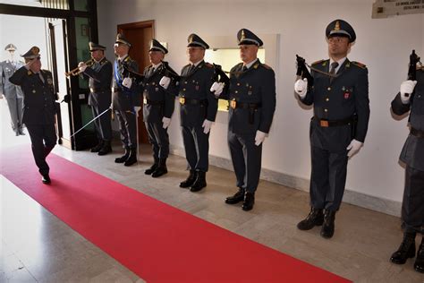 Visita Del Comandante Interregionale Italia Meridionale Della Guardia