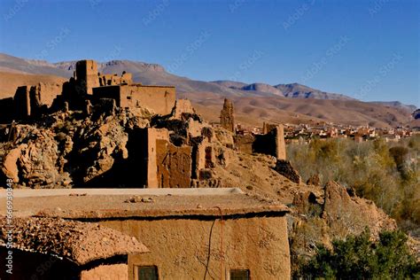 La strada della valle del fiume Dades è l accesso alle spettacolari