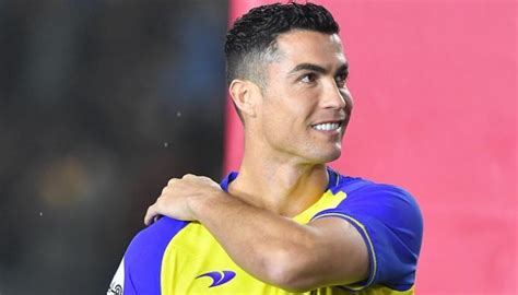 كريستيانو رونالدو يشعل تدريبات النصر بـ سوبر هاتريك فيديو