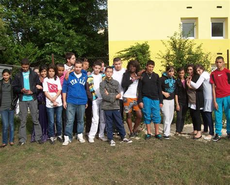 Montaud Montaud Une Haie Fleurie Au Collège Du Puits De La Loire