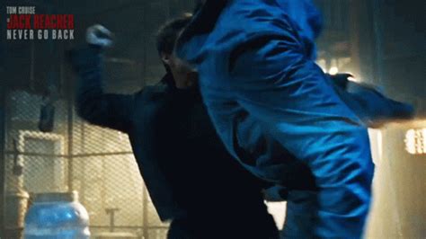 Fight Tom Cruise GIF - Fight Tom Cruise Jack Reacher - Discover & Share ...