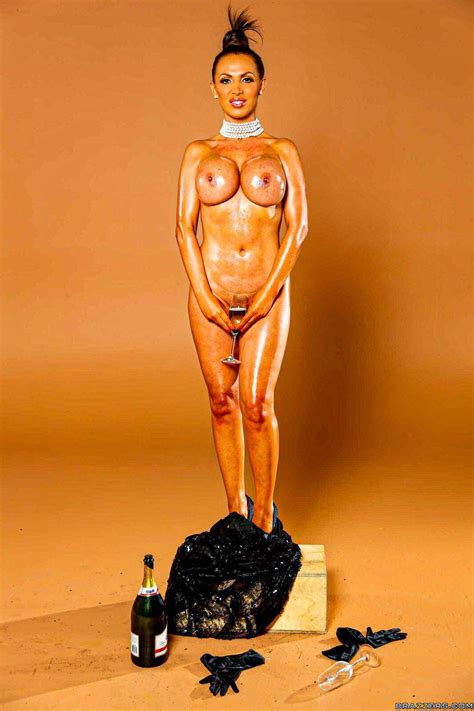 Nikki Benz Break The Internet 1 189 Porn Pic