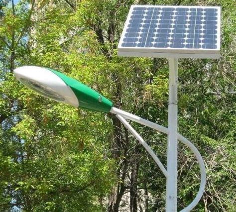 Уличные фонари на солнечных батареях