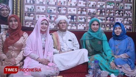 Majelis Ta Lim Al Munawwarah Shalawat Bersama Artis Ibu Kota Times