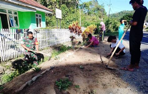 Gotong Royong Di Rumah Emily Ogden