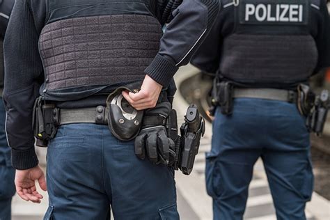 Bpol Nrw Bundespolizei Stellt Wiederholungst Ter Nach Fahndung