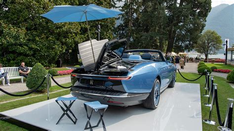 Rolls-Royce Boat Tail struts its uber-opulence at Villa d'Este - CNET