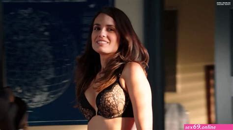 Torrey Devitto Nude Sexy Photos