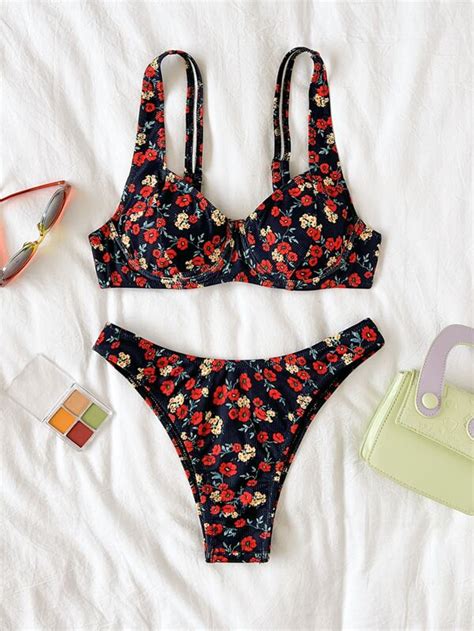 SHEIN Swim Mod Conjunto De Bikini Con Estampado Floral Nudo En La Parte