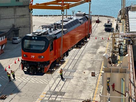 Toshiba begins serial deliveries of narrow-gauge electric locomotives ...