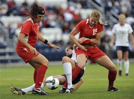 Hair-pulling Elizabeth Lambert returns to New Mexico soccer team after ...