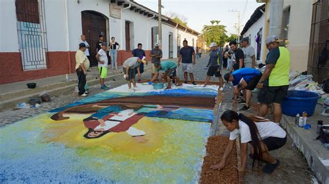 Suchitotenses Elaboraron Las Tradicionales Alfombras De Semana Santa