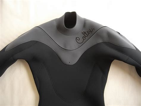 波情報 湘南 水中から水の基本を学ぶ Coltex 新型が好評です サーフボードクオリティーハードコア Quality Hardcore Distributions