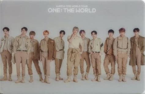 駿河屋 Wanna One 集合 11人 「wanna One World Tour ＜one ： The World＞」ペンライト